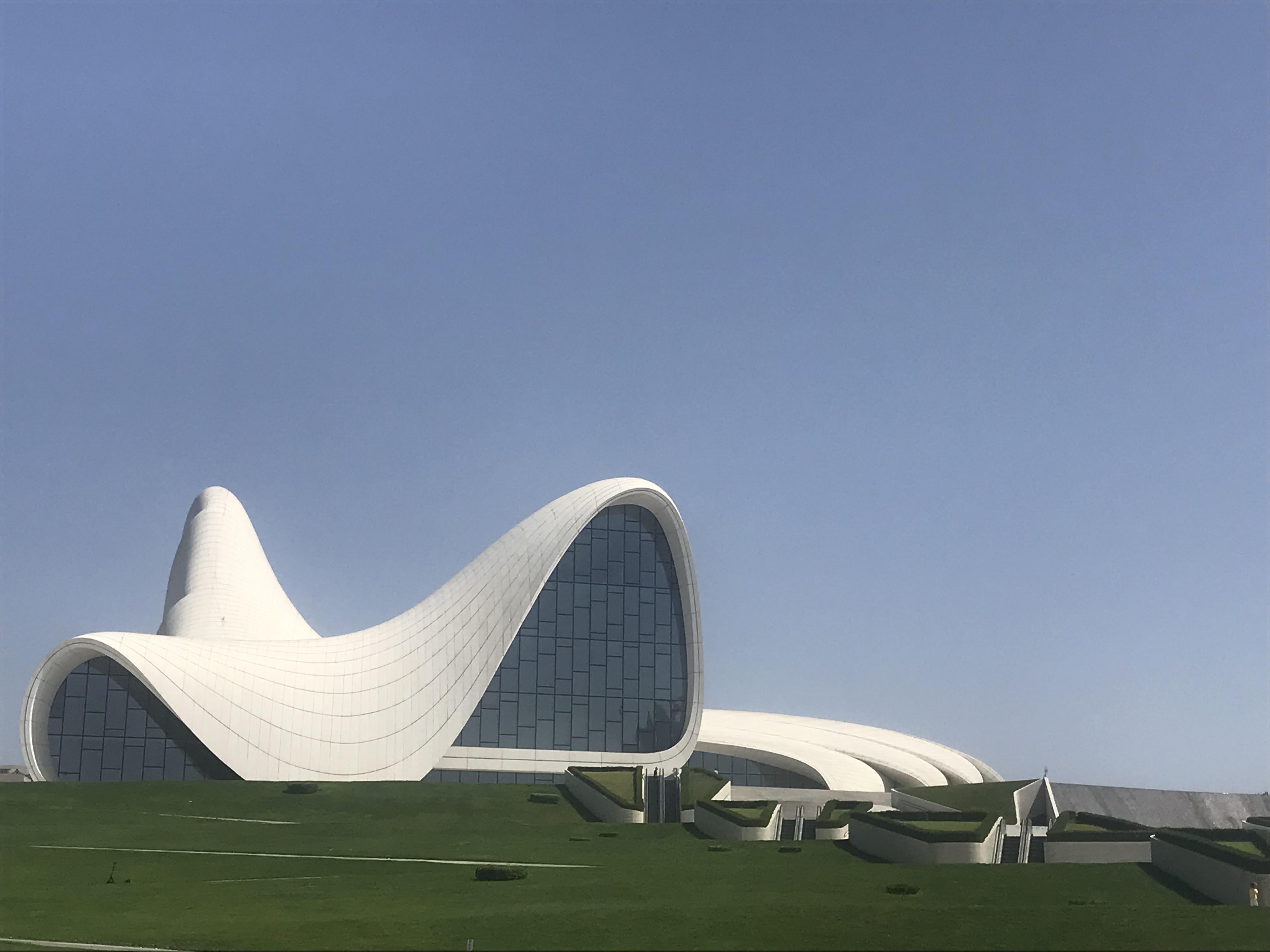 Baku - kulturní centrum Hejdara Alijeva