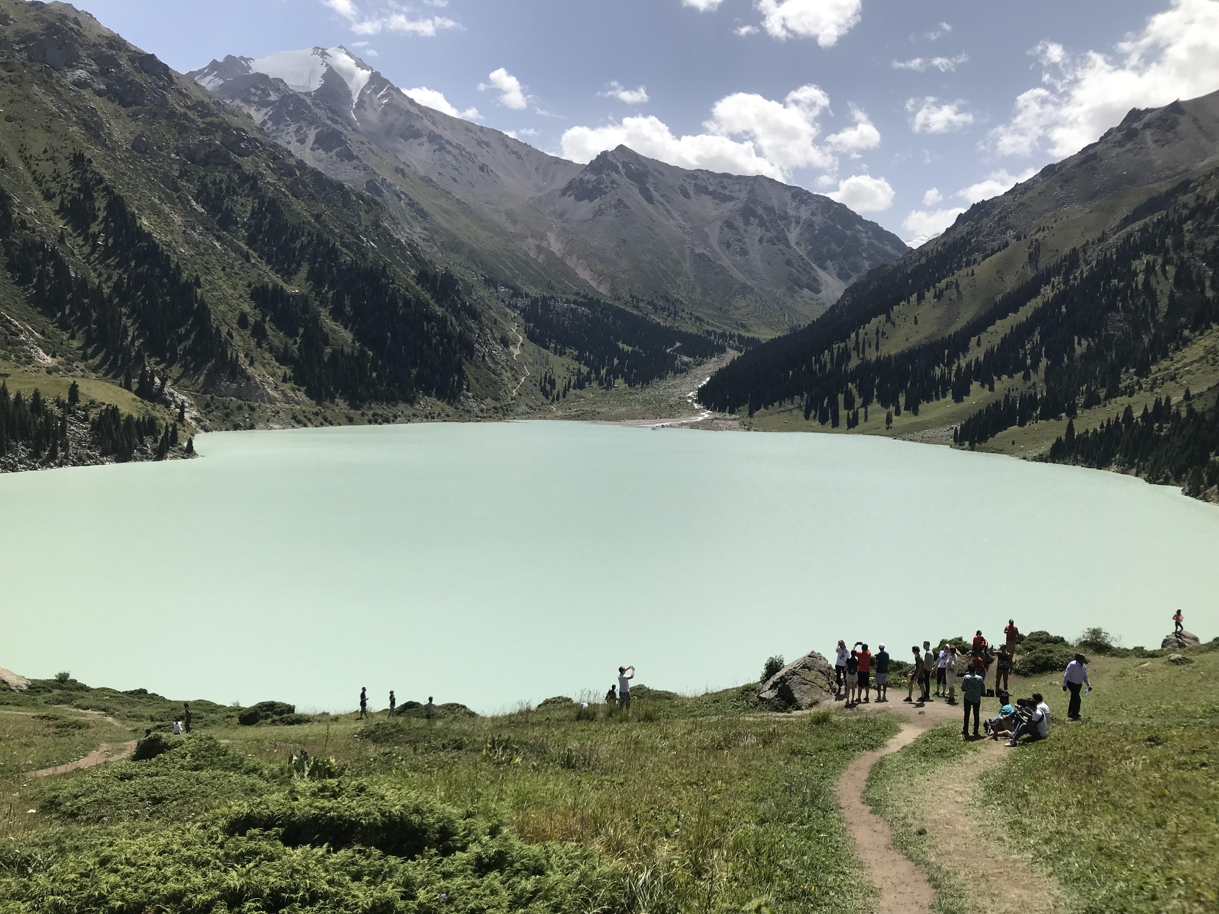 Velké Almatinské jezero